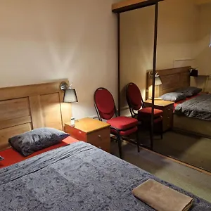 Hostel Przy Metro Wierzbno, Warszawa