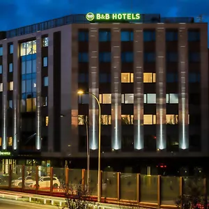 Hotel V, Warszawa